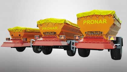 Spreaders PRONAR T130, T131, T132